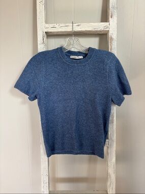 Abercrombie & Fitch Short-Sleeve Crewneck Sweater in Dusty Blue